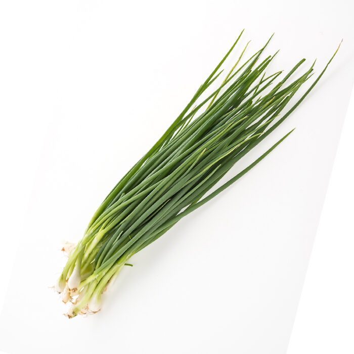 The Leaves Are Typically Slender And Hollow, Similar To Grass Blades. Chives Are Commonly Used As A Garnish Or Ingredient In Various Dishes, Including Soups, Salads, And Omelets.