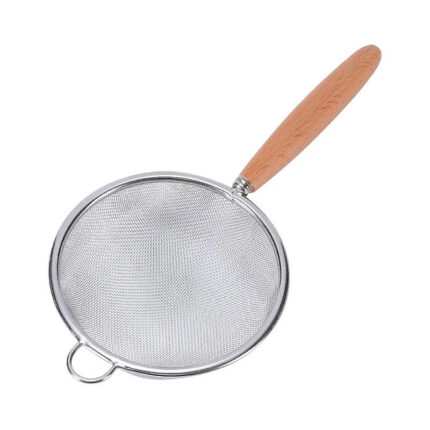 "Ear colander" as a kitchen utensil or a commonly known term. It is possible that it may be a specific or unique product not widely recognized. If you can provide more details or context, I'll be happy to assist you further.