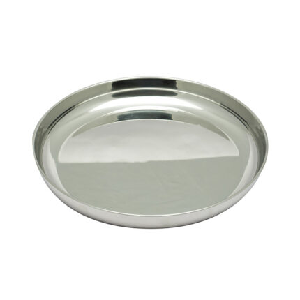 This round tray is designed for carrying and presenting a variety of items, such as beverages, appetizers, or desserts. Its raised edges help prevent spills and provide stability during transportation.