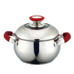 . The double wall construction of the casserole helps to insulate and retain heat, keeping the food warm for longer periods.