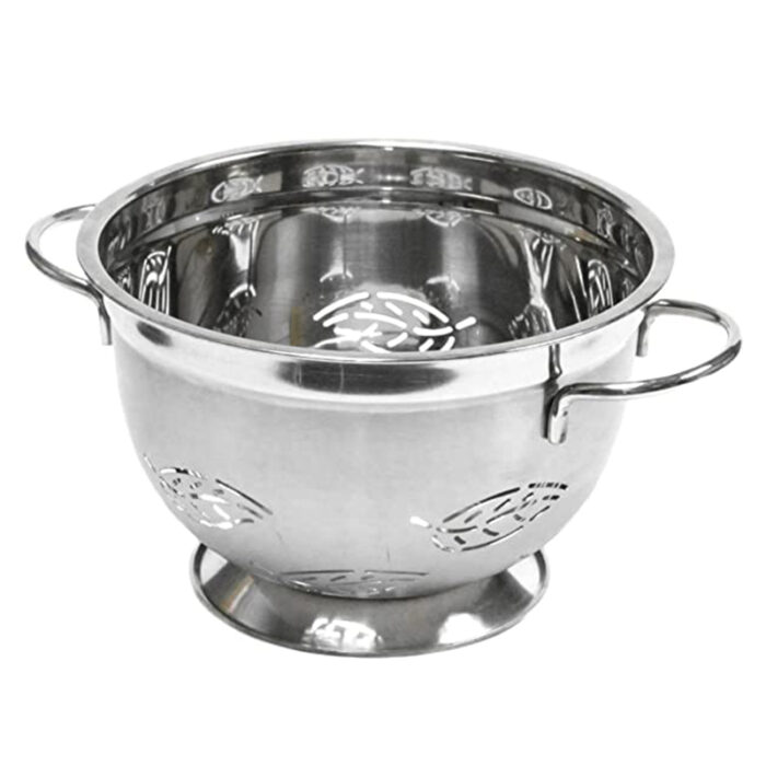 The Leaf Colander Is Typically Made Of Durable And Heat-Resistant Materials Such As Silicone Or Stainless Steel. It Features A Hollowed-Out Leaf-Shaped Bowl With Small Perforations Or Holes To Allow Liquids To Drain Effectively While Keeping The Food Inside.