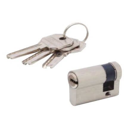 This high-quality single cylinder lock is designed to provide secure access control to your doors.