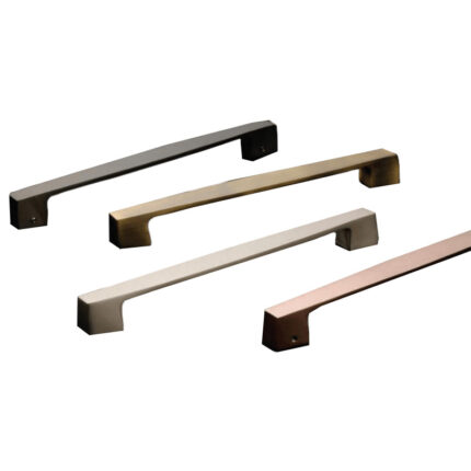 Made from high-quality brass, this pull handle offers durability and a luxurious appearance