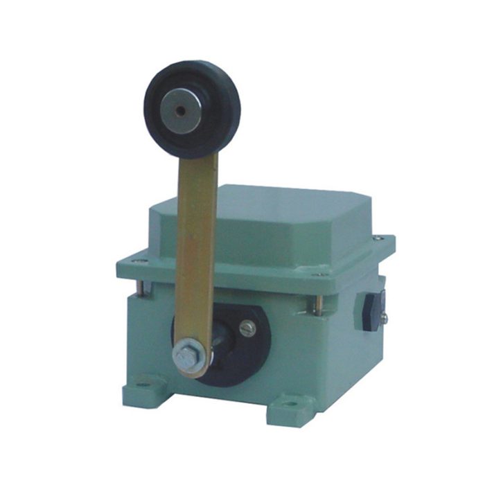 Heavy Duty Limit Switch - An Industrial Limit Switch With Durable Construction For Heavy-Duty Applications.