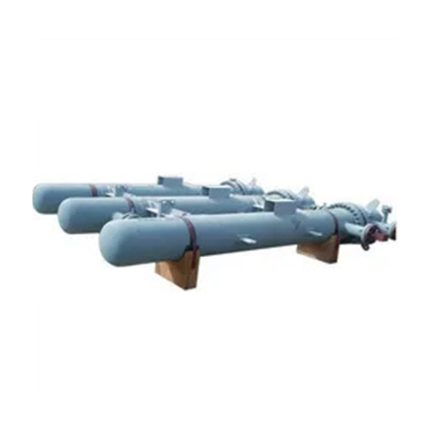 U Tube Bundle Condensers: Condensers that consist of a bundle of U-shaped tubes arranged in a compact pattern.